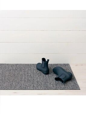 Chilewich Shag Indoor/Outdoor Mat, 2' x 3' Gray